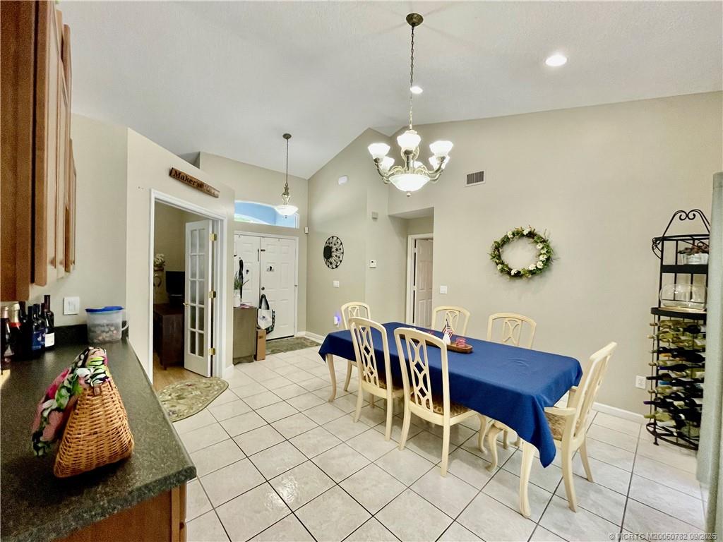 707 Southeast Pin Oak Terrace Stuart, FL 34997 - Photo 13 of 27