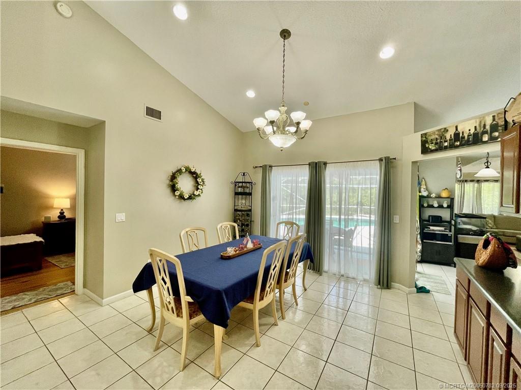 707 Southeast Pin Oak Terrace Stuart, FL 34997 - Photo 14 of 27
