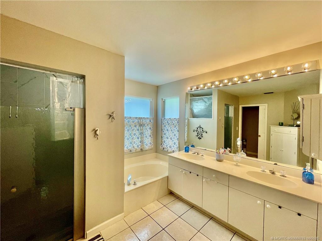 707 Southeast Pin Oak Terrace Stuart, FL 34997 - Photo 23 of 27