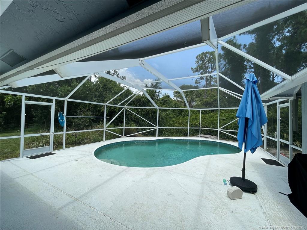 707 Southeast Pin Oak Terrace Stuart, FL 34997 - Photo 3 of 27