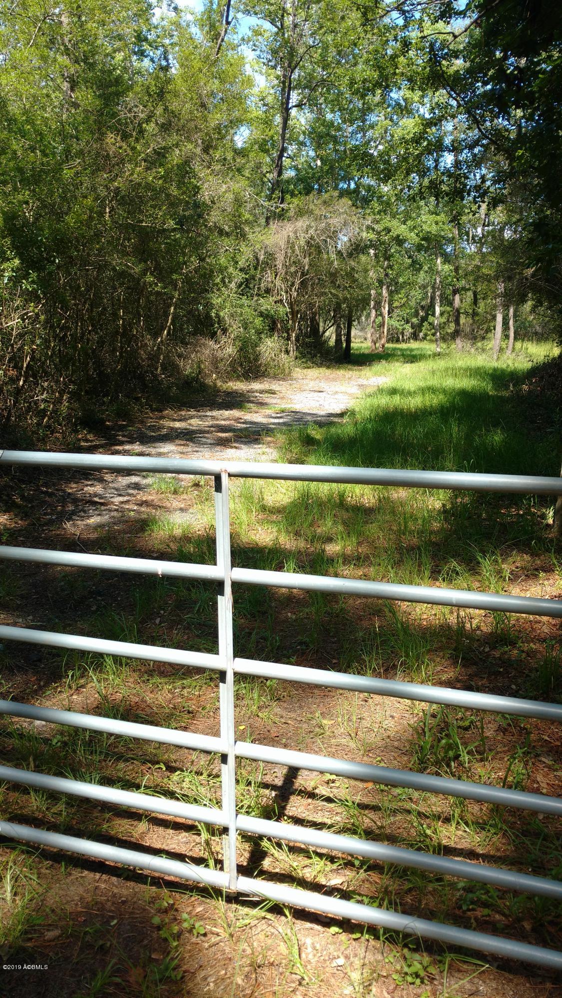 325 Brickyard Point Road North Beaufort, SC 29907 - Photo 5 of 6 IMG_20190621_1058123411