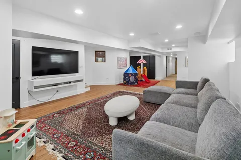 $1,450,000 | 2147 West Thomas Street, Chicago, IL 60622