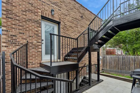 $1,450,000 | 2147 West Thomas Street, Chicago, IL 60622