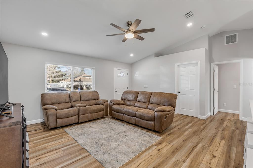 3421 Yule Tree Drive Edgewater, FL 32141 - Photo 11 of 44