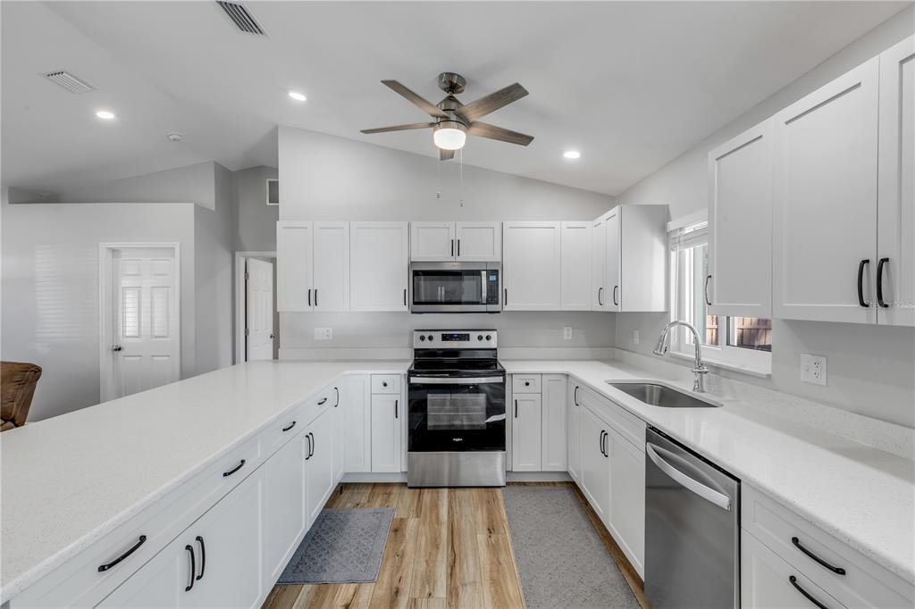 3421 Yule Tree Drive Edgewater, FL 32141 - Photo 15 of 44