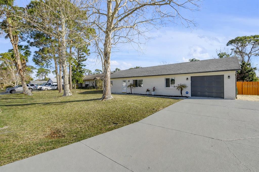 3421 Yule Tree Drive Edgewater, FL 32141 - Photo 6 of 44