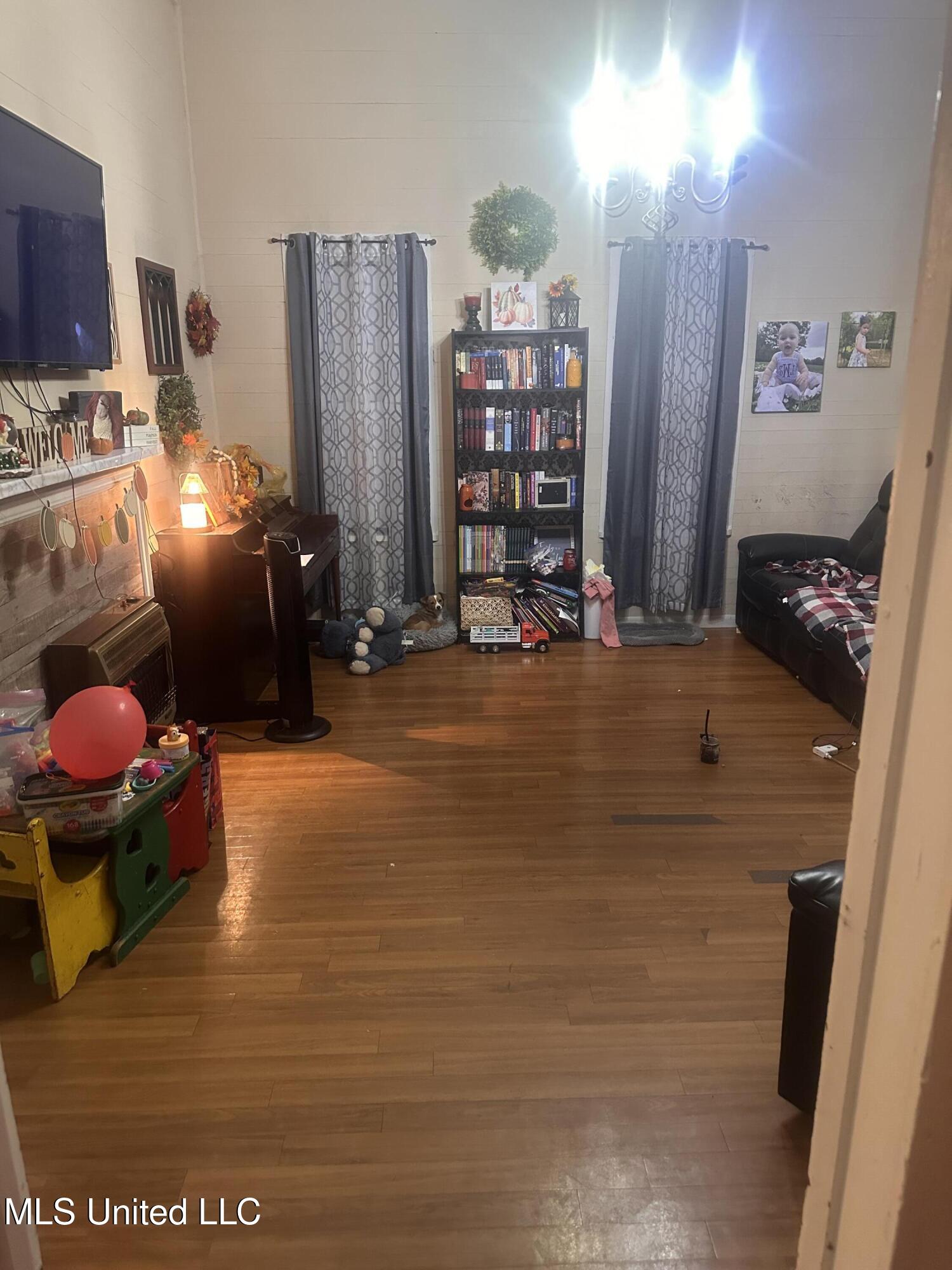 461 Highway 545 Magee, MS 39111 - Photo 3 of 12 IMG_4267