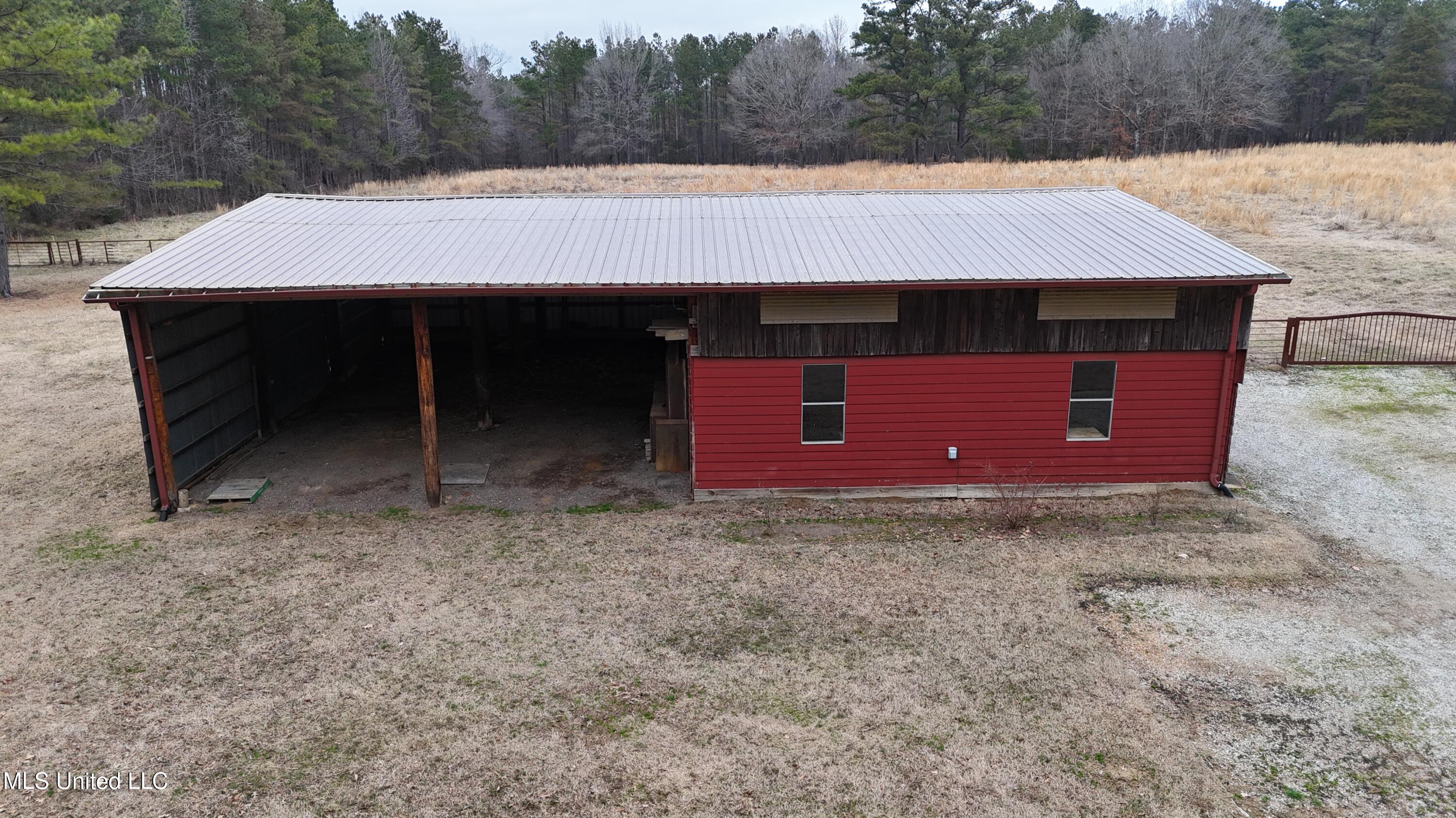 5014 Marianna Road Holly Springs, MS 38635 - Photo 66 of 81 DJI_20250204164514_0178_D
