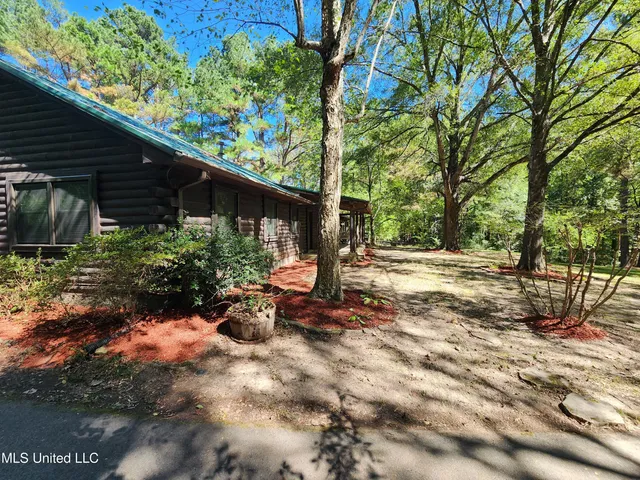 $419,900 | 5014 Marianna Road, Holly Springs, MS 38635