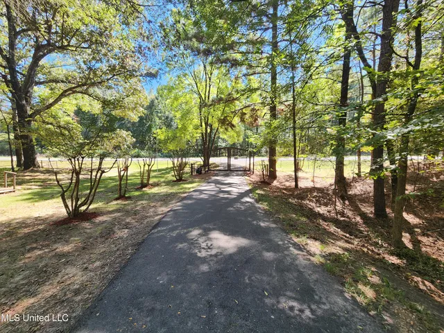 $419,900 | 5014 Marianna Road, Holly Springs, MS 38635