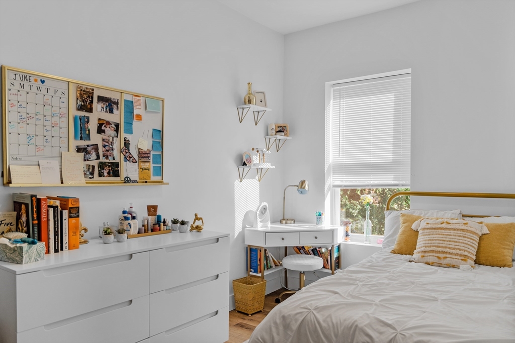 211 West 9th Street, Unit 1 Boston, MA 02127 - Photo 4 of 8