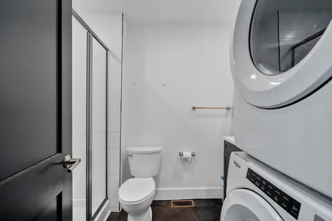 $5,200 | 211 West 9th Street, Unit 1, Boston, MA 02127