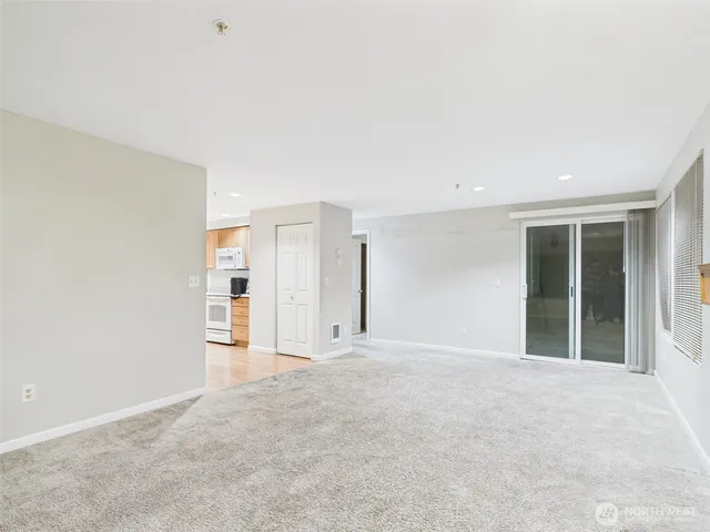 $369,000 | 26335 116th Avenue Southeast, Unit H 205, Kent, WA 98030