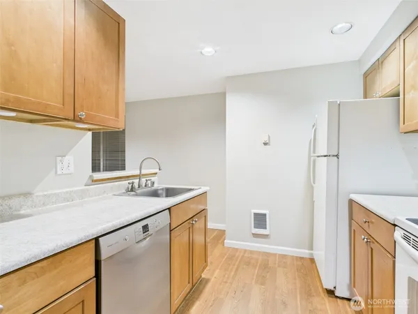 $339,000 | 26335 116th Avenue Southeast, Unit H 205, Kent, WA 98030