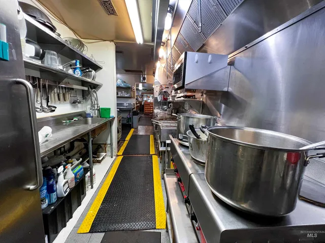 $689,000 | 150 Railroad Street, Midvale, ID 83645