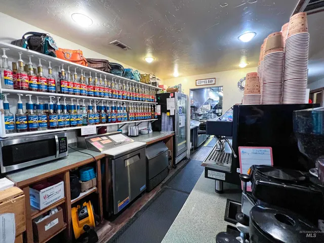 $689,000 | 150 Railroad Street, Midvale, ID 83645