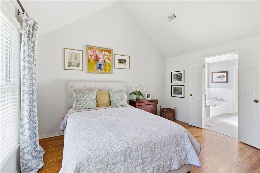 12110 Sagamore Road Leawood, KS 66209 - Photo 32 of 59