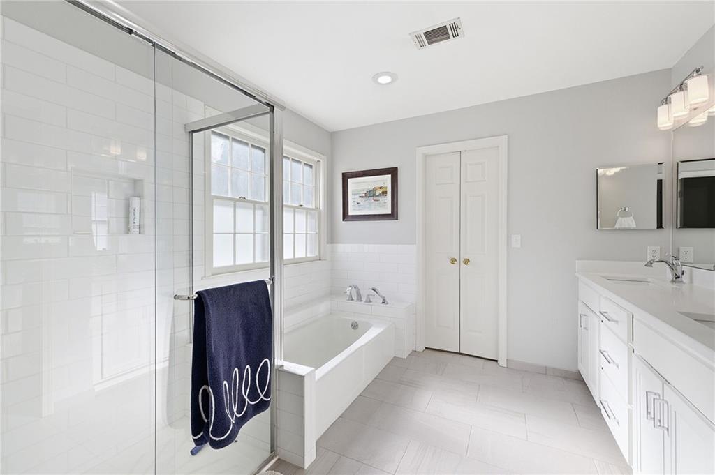 12110 Sagamore Road Leawood, KS 66209 - Photo 34 of 59