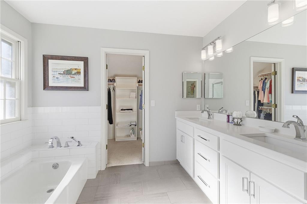 12110 Sagamore Road Leawood, KS 66209 - Photo 36 of 59