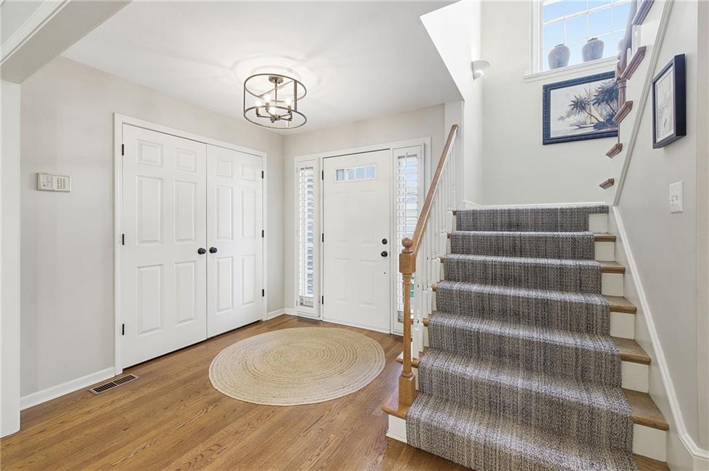 12110 Sagamore Road Leawood, KS 66209 - Photo 5 of 59