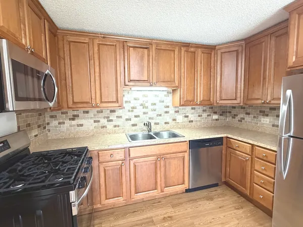 $2,150 | 1109 Kane Street, Unit 1109, South Elgin, IL 60177