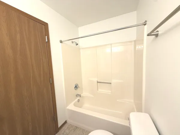 $2,150 | 1109 Kane Street, Unit 1109, South Elgin, IL 60177