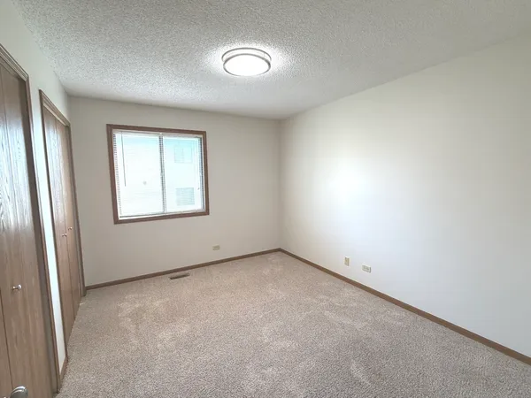 $2,150 | 1109 Kane Street, Unit 1109, South Elgin, IL 60177