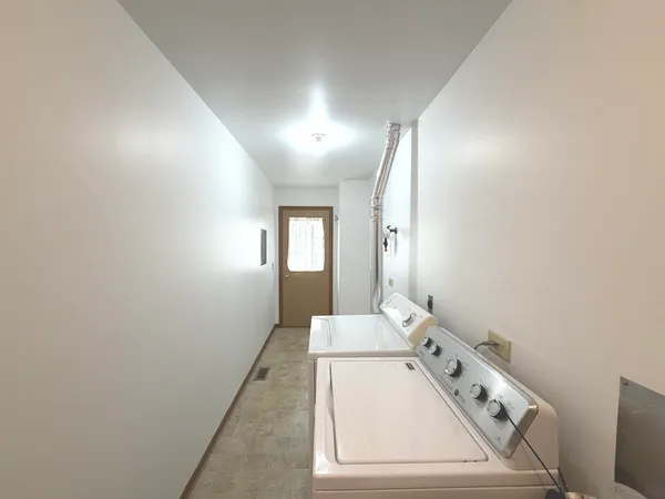 $2,150 | 1109 Kane Street, Unit 1109, South Elgin, IL 60177