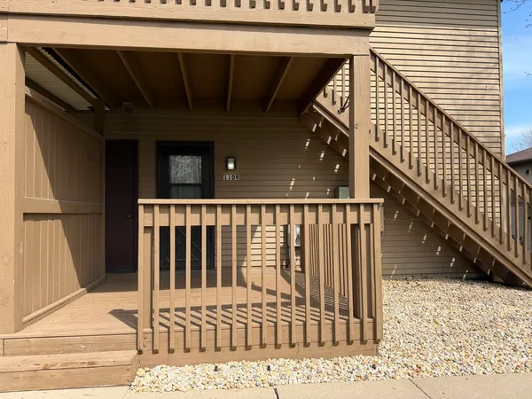 $2,150 | 1109 Kane Street, Unit 1109, South Elgin, IL 60177