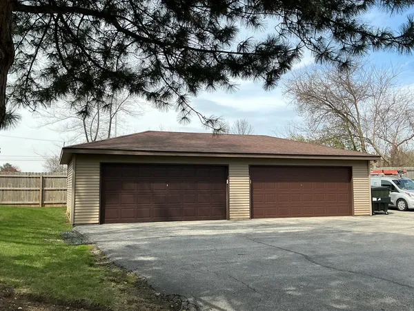 $2,150 | 1109 Kane Street, Unit 1109, South Elgin, IL 60177
