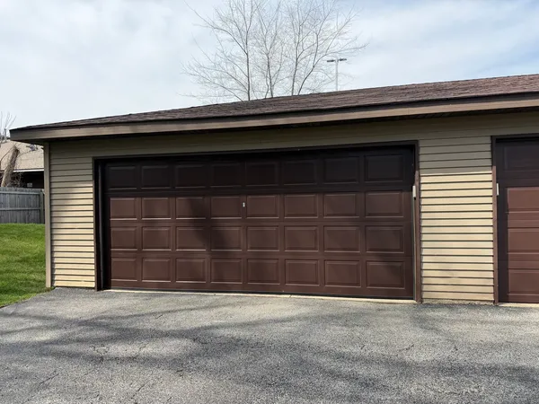 $2,150 | 1109 Kane Street, Unit 1109, South Elgin, IL 60177