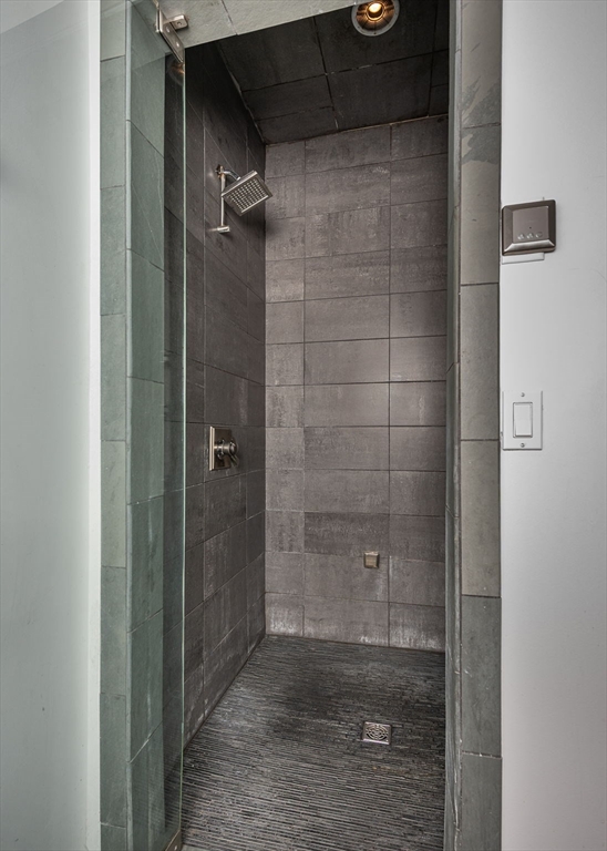 555 Coles Meadow Road Northampton, MA 01060 - Photo 17 of 41