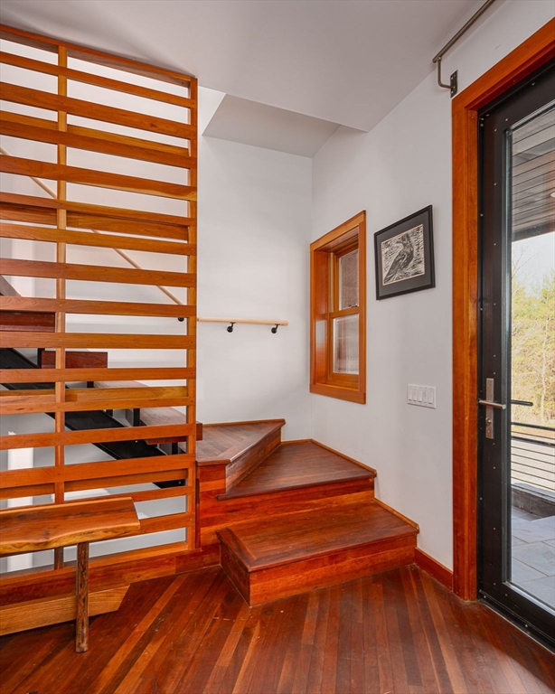 555 Coles Meadow Road Northampton, MA 01060 - Photo 24 of 41
