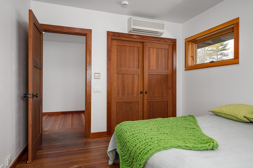 555 Coles Meadow Road Northampton, MA 01060 - Photo 32 of 41