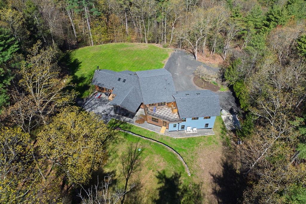 555 Coles Meadow Road Northampton, MA 01060 - Photo 39 of 41