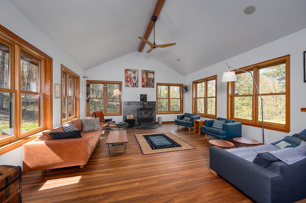 555 Coles Meadow Road Northampton, MA 01060 - Photo 8 of 41