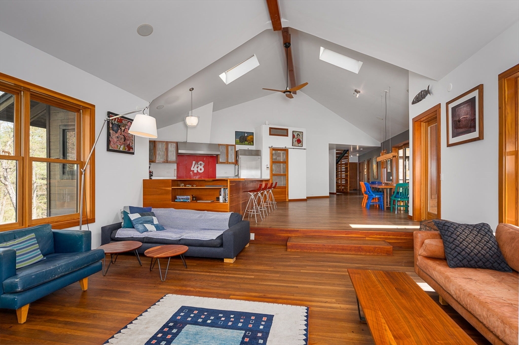 555 Coles Meadow Road Northampton, MA 01060 - Photo 10 of 41