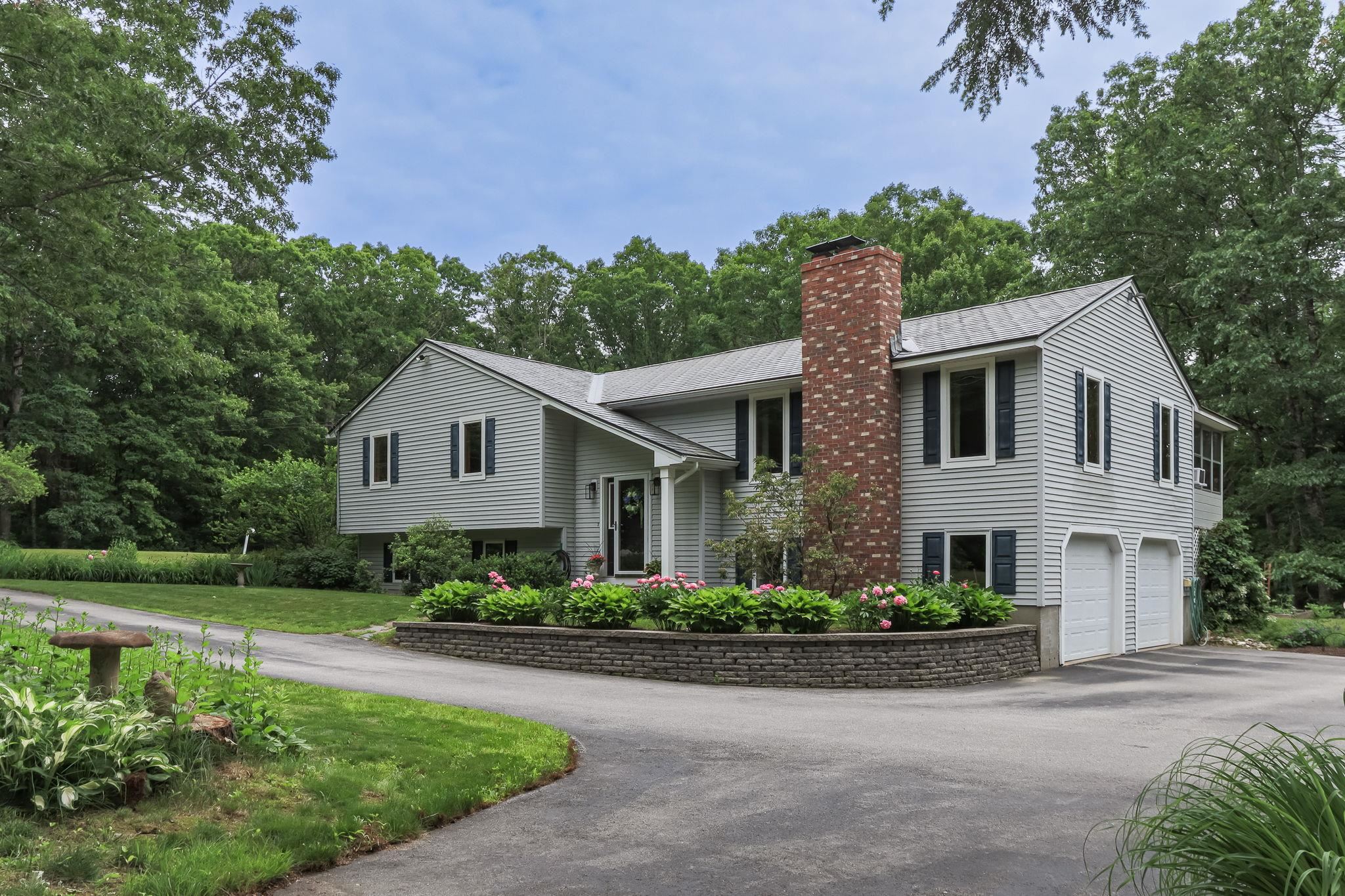 59 Whipplewill Road New Boston, NH 03070 - Photo 1 of 52