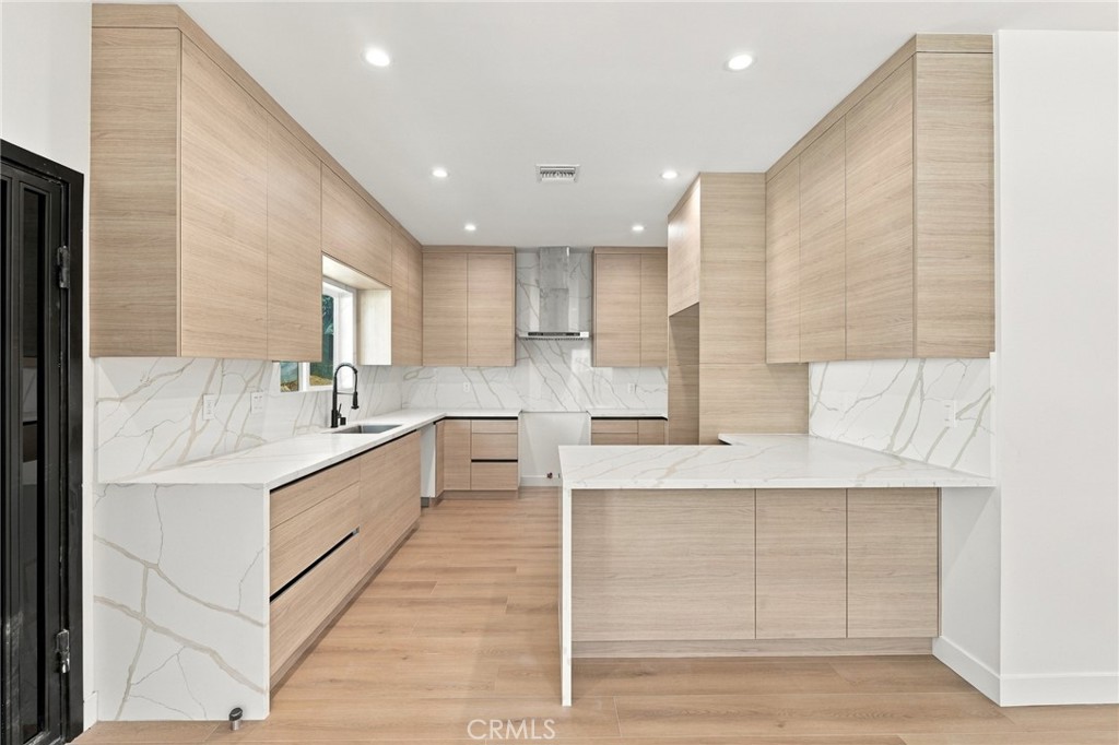 10904 Big Tujunga Canyon Road Tujunga, CA 91042 - Photo 6 of 16 Gallery Image 6