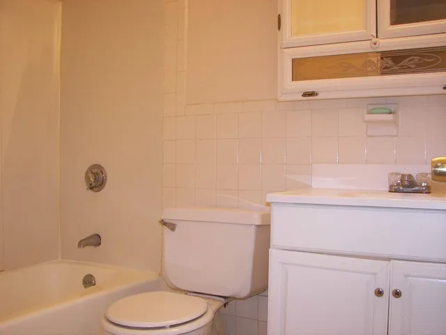 $1,300 | 151 King Street, Unit 106C, Franklin, MA 02038