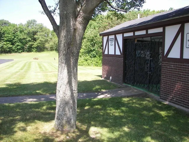 $1,300 | 151 King Street, Unit 106C, Franklin, MA 02038