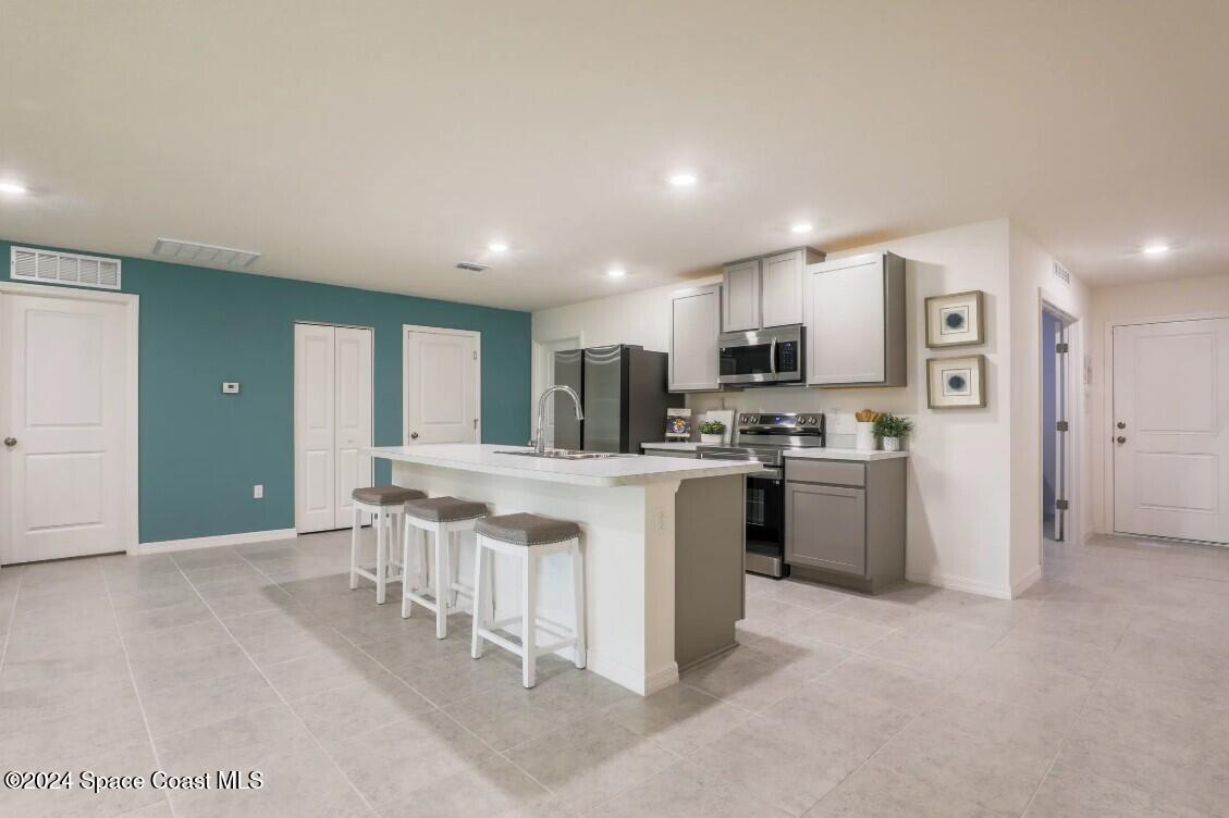 1246 Wakefield Road Southeast Palm Bay, FL 32909 - Photo 4 of 23 Screenshot 2024-12-13 102446
