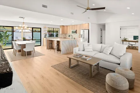 $1,099,000 | 8755 East Plaza Avenue, Scottsdale, AZ 85250