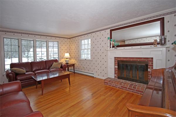 30 Willis Road Gardner, MA 01440 - Photo 8 of 29 Gallery Image 8