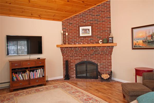 30 Willis Road Gardner, MA 01440 - Photo 10 of 29 Gallery Image 10