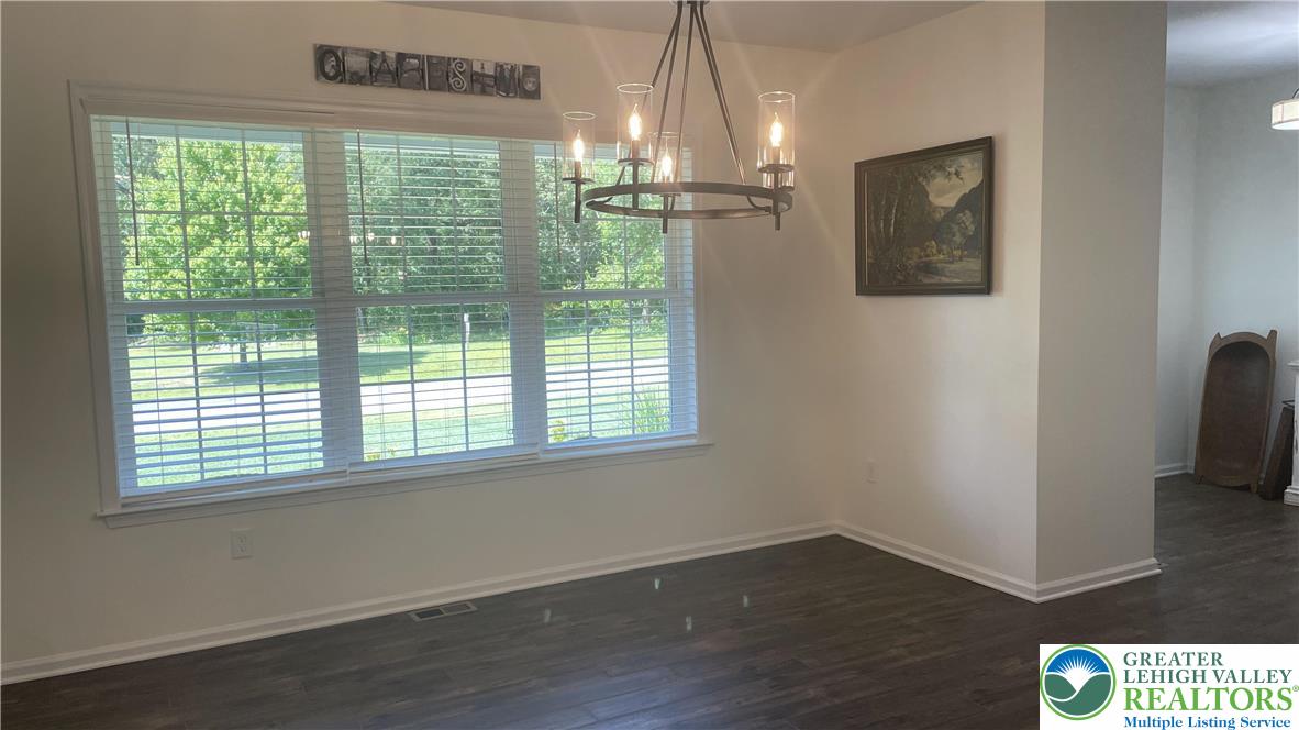 202 Silver Fox Trail Nazareth, PA 18064 - Photo 24 of 71 Dining Room