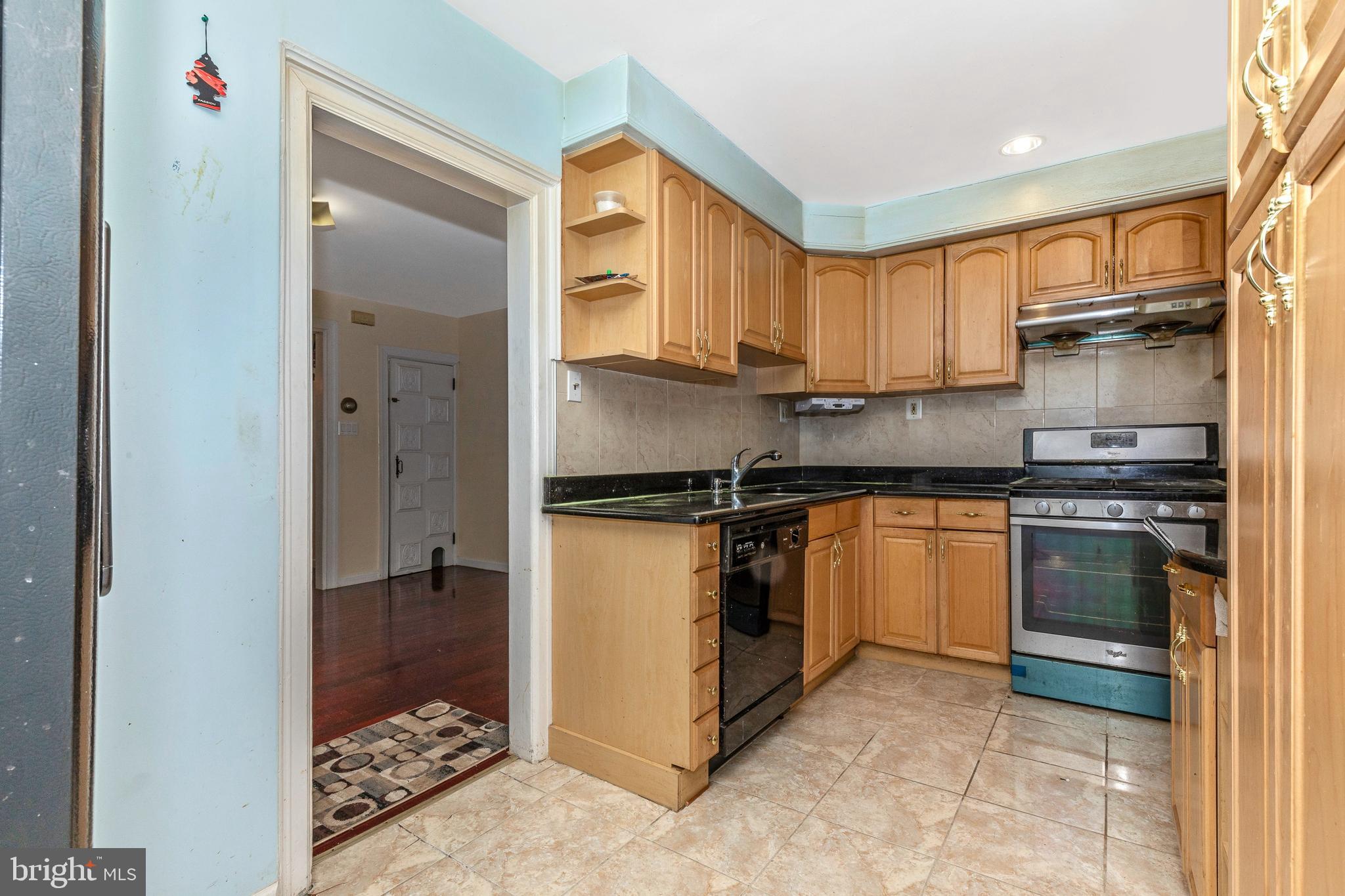 146 Westdale Road Upper Darby, PA 19082 - Photo 14 of 47