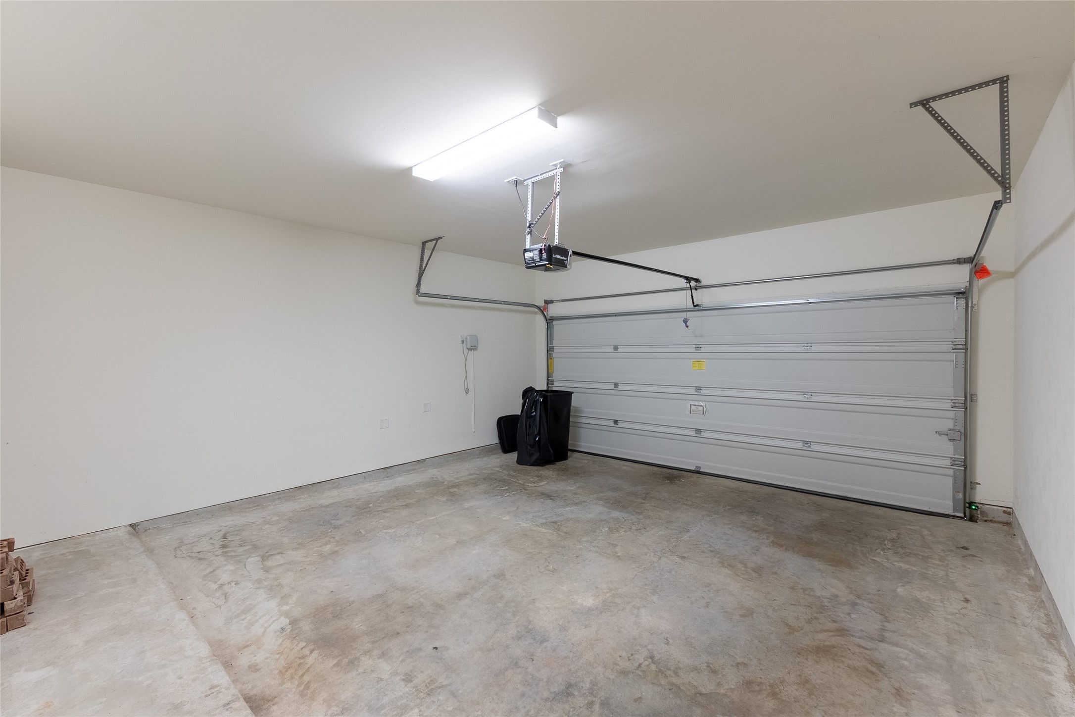 27646 Mesabe Drive Magnolia, TX 77354 - Photo 24 of 24 a view of a room with toys