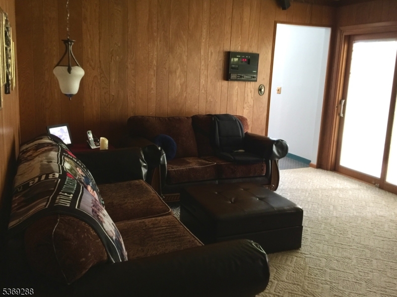 15 Luff Road Boonton, NJ 07005 - Photo 13 of 43 a living room with furniture