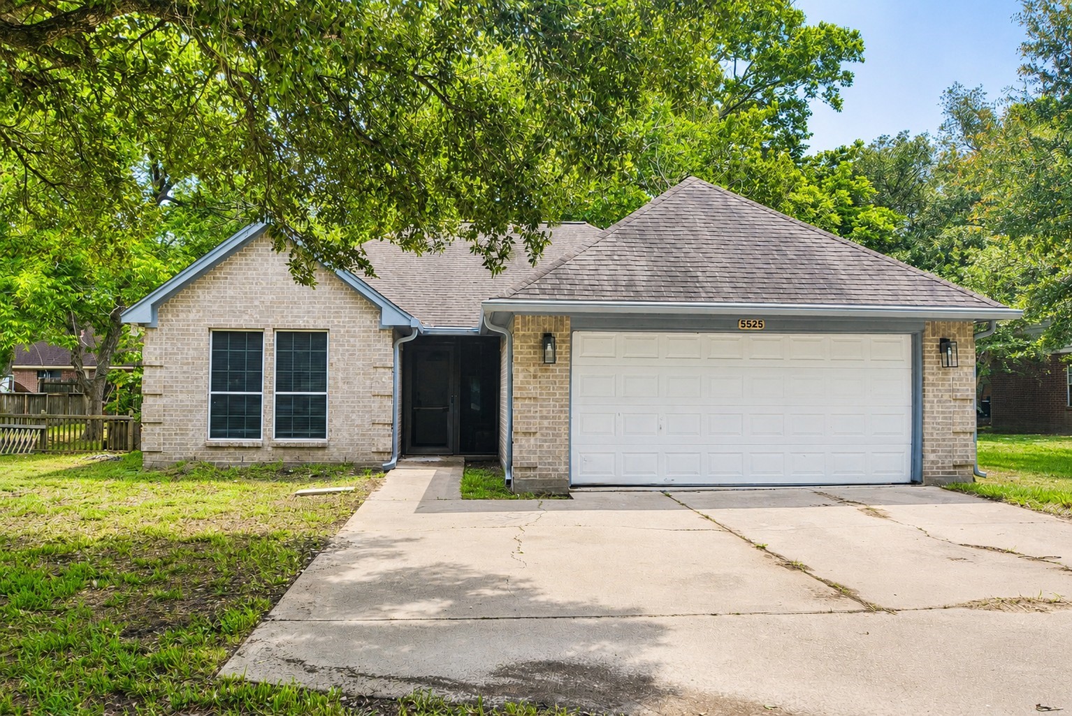 5525 Main Street Santa Fe, TX 77510 - Photo 1 of 36 3/2/2 brick home for sale or lease.